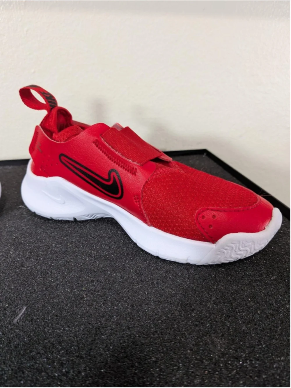Nike Strap Shoes Kids Size 10C Red White Running Athletic Sneakers FN1449-600